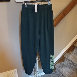 NWT VS PINK green joggers